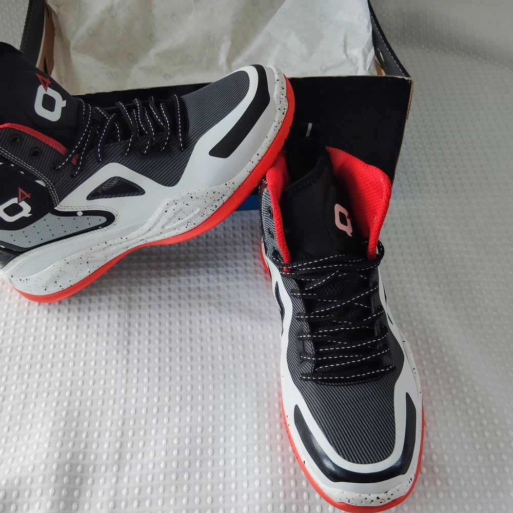 Q4  Mens Sneakers Size 10.5 - Picture 4 of 5